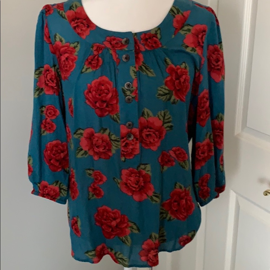 Springtime Flower Top